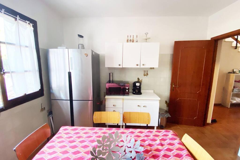 Porto Columbu - Perd'E Sali Paradise Beachfront Villa, Porto Columbu, Sardinia מראה חיצוני תמונה